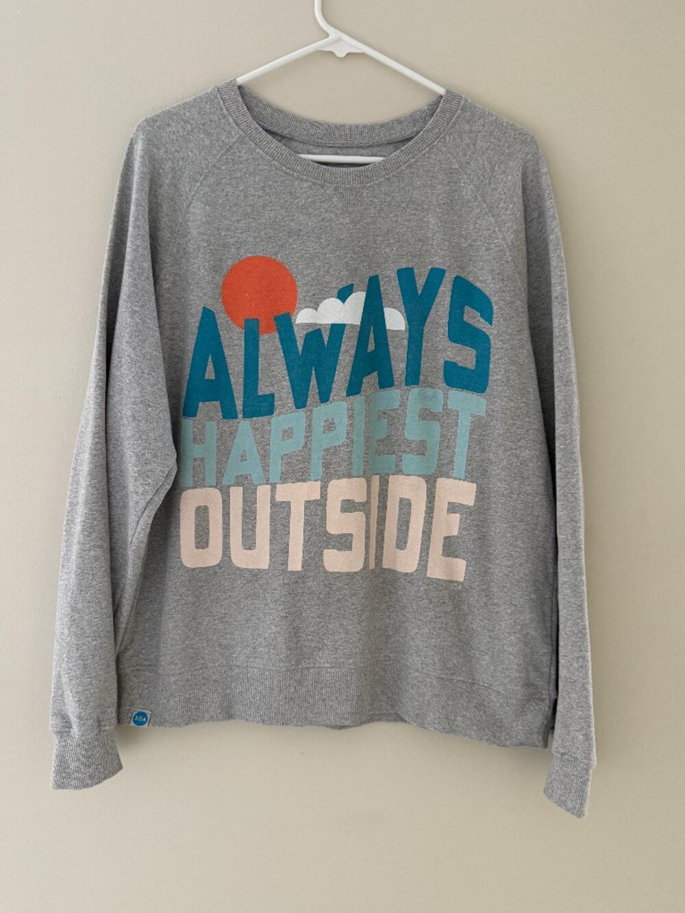 VERY NICE 30A 30 A ALWAYS HAPPIEST OUTSIDE GRAY SWEATSHIRT - SIZE MEDIUM - CUTE